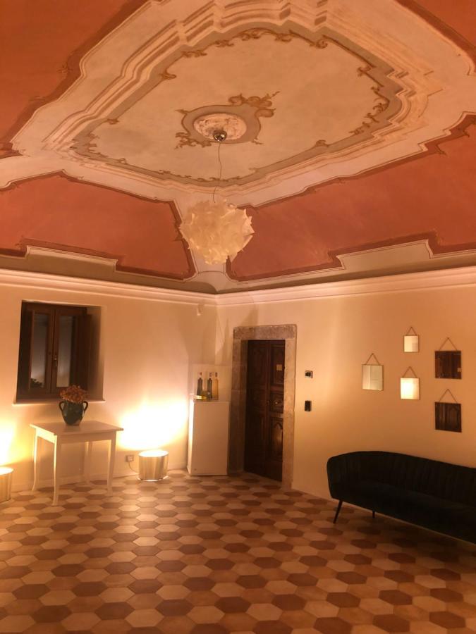 Отель Dimora Dell'Arte Navelli Экстерьер фото